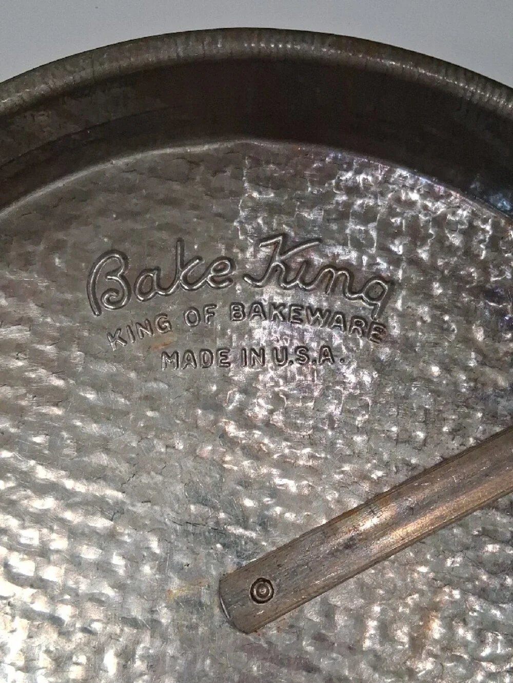 2 Vintage Bake King 8
